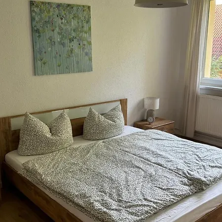Bitterfelder Cityapartment Im Dichterviertel Buitenkant foto