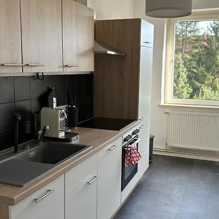 Bitterfelder Cityapartment Im Dichterviertel Buitenkant foto